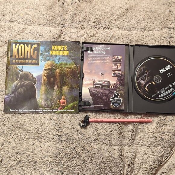 King Kong Naomi Watts Classic DVD Movie, book, pencil cap and pencil - Picture 1 of 7